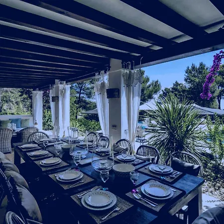 Petit Paradis